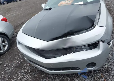 2011 Chevrolet Camaro 1Ls z USA, uszkodzony, nr VIN 2G1FE1ED0B9170230